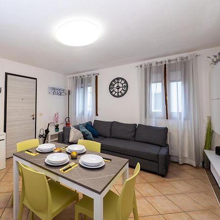 Appartamento Bonbon, Centro Storico Con Parcheggio Gorizia Extérieur photo