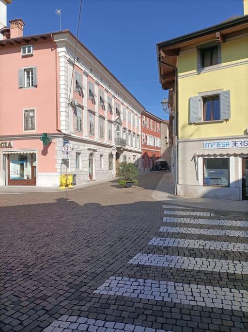 Appartamento Bonbon, Centro Storico Con Parcheggio Gorizia Extérieur photo