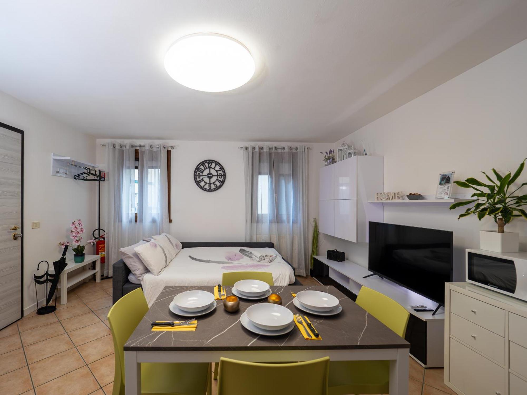 Appartamento Bonbon, Centro Storico Con Parcheggio Gorizia Extérieur photo